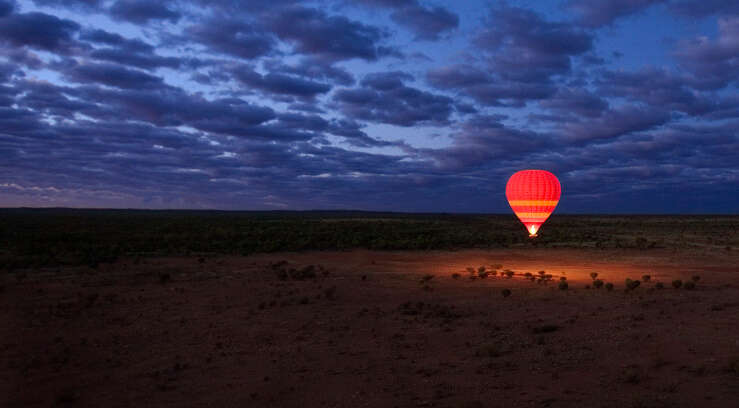 Floating hot air ballon
