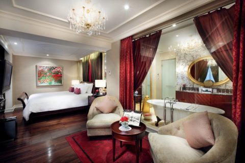 Sofitel Legend Metropole bedroom, Hanoi, Vietnam