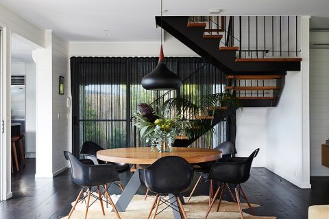 28 Degrees Byron Bay accommodation dining area of main house