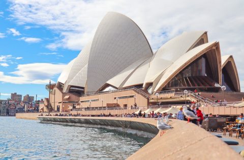 Find Flights with Qantas Now