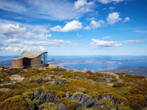 Find Flights with Qantas Now