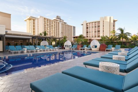 Waikiki Beachcomber by Outrigger - Hotel Review
