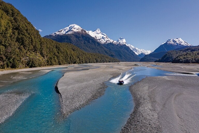 Outdoor activities at Blanket Bay lodge, Glenorchy - New Zealand