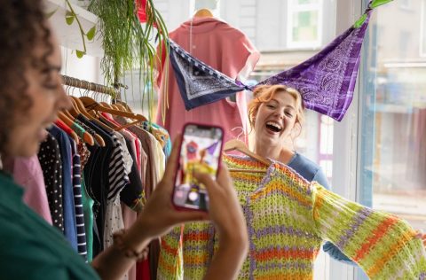 Qantas Frequent Flyers Share Their Best Points Tips when Shopping 